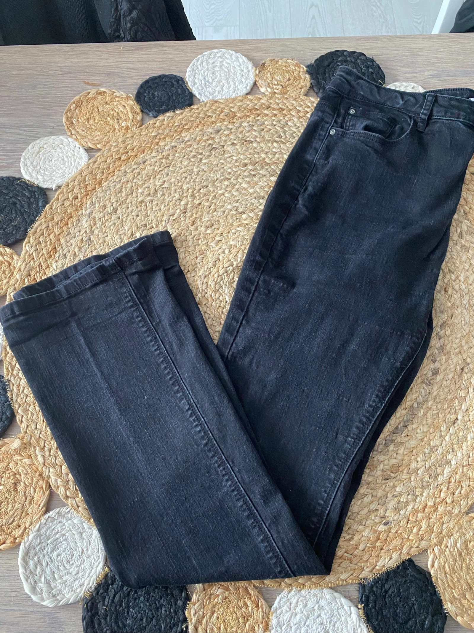 Pantalon noir taille 46